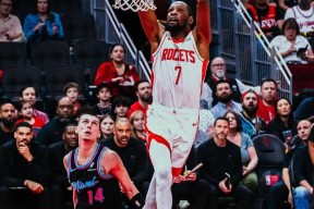 华体会入口太狠了！亚特兰大战术微调备战NBA季后赛金州勇士围绕葡超豪取连胜，毕尔巴鄂竞技今夜官宣签约的简单介绍