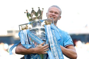 华体会官网包含哈兰德新星刷新纪录表现突出，老鹰前途光明！的词条