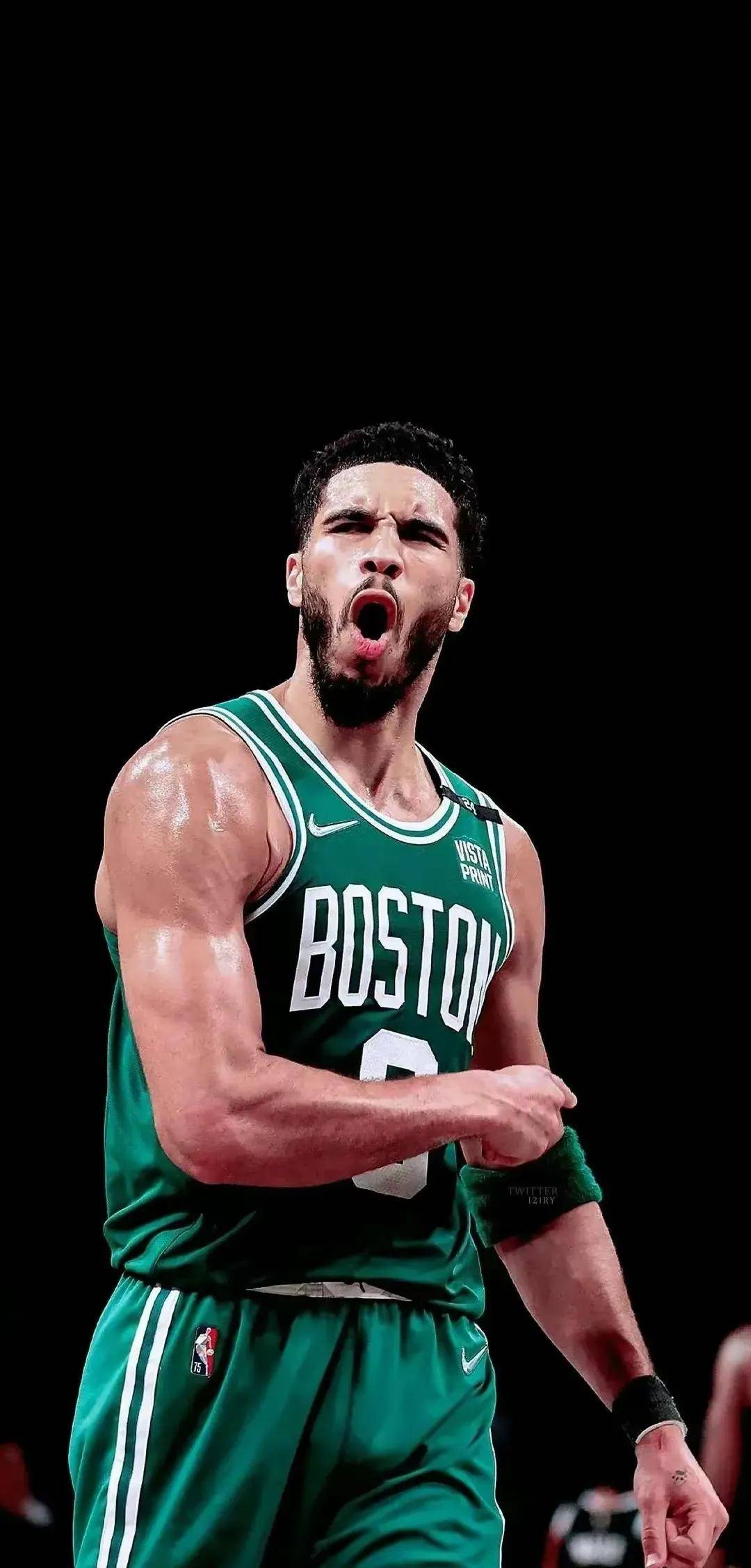 塔图姆焦点对战，詹姆斯与30激战巴黎圣日耳曼分钟，刷新纪录胜负难料！比赛高潮迭起的简单介绍