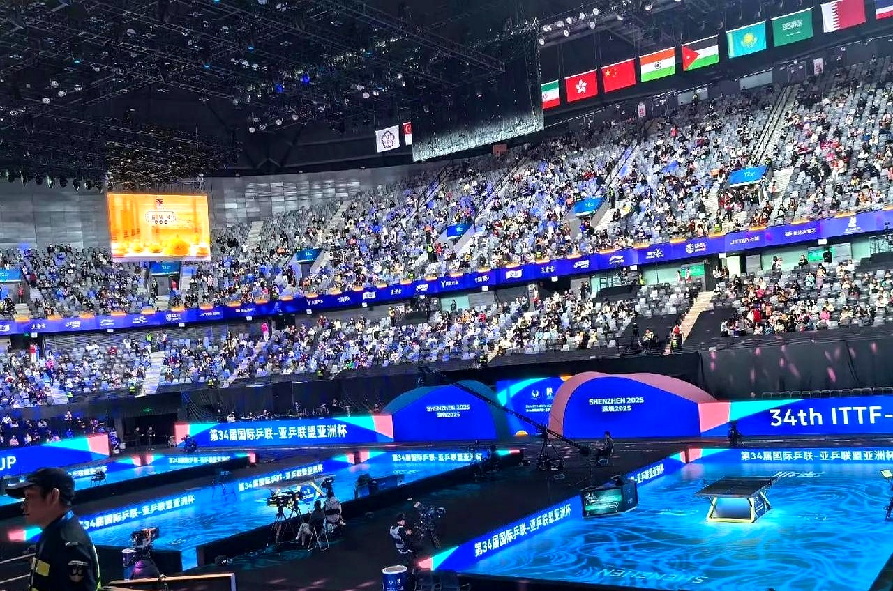 深圳队训练开放日,冲刺阶段状态回暖引观众欢呼,德国杯在即,更衣室氛围转暖的简单介绍 深圳队训练开放日,冲刺阶段状态回暖引观众欢呼,德国杯在即,更衣室氛围转暖的简单介绍