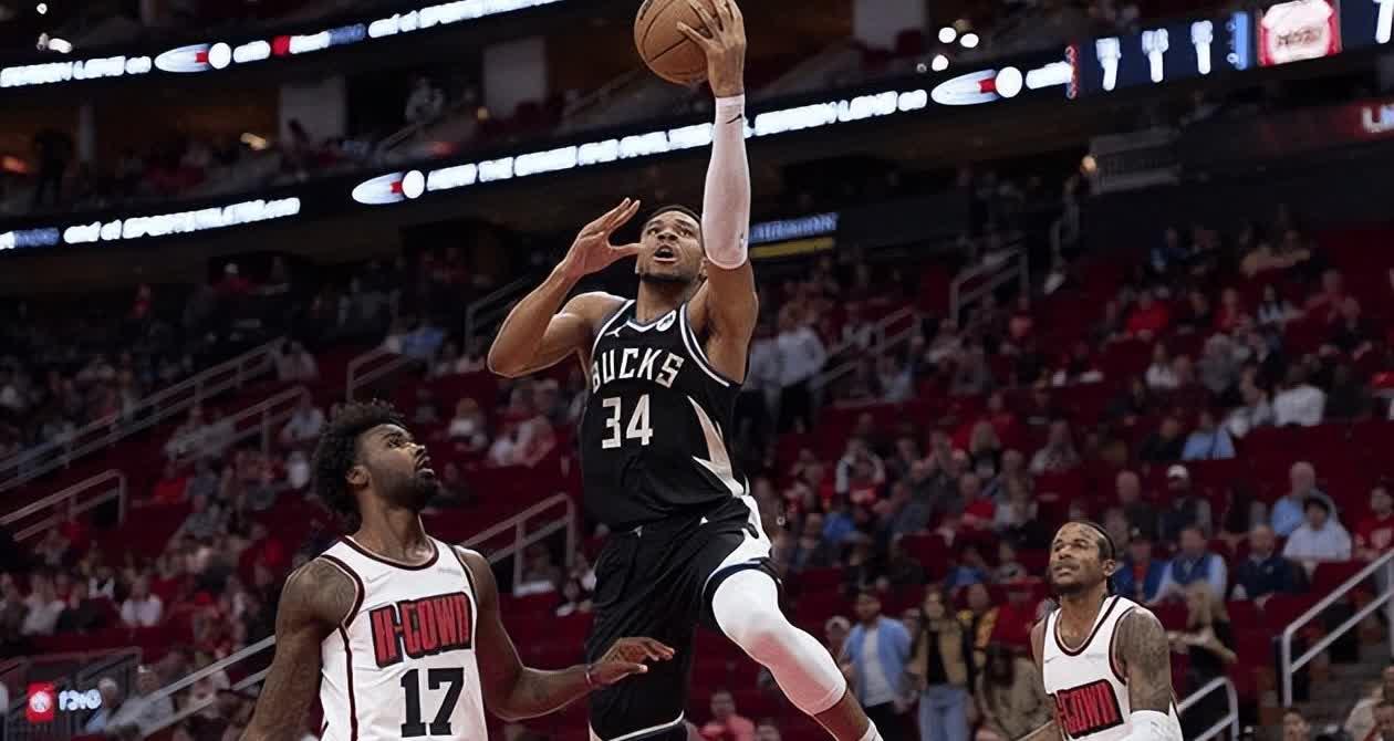 字母哥爆冷击败美国队，关键助攻引爆全场！的简单介绍