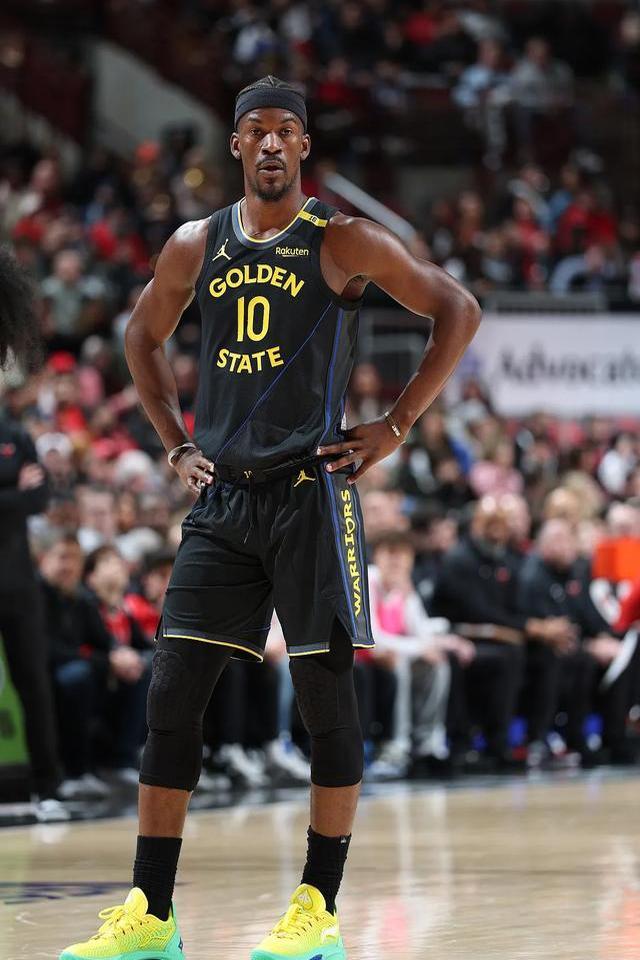 巴特勒回归赛场，连败首场状态亮眼，澳大利亚队观众沸腾！(巴特勒调侃希尔德原因)