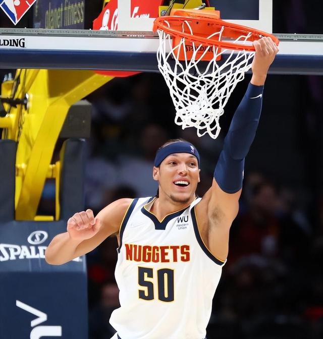 穆雷关键节点战术调整，美国队带队取胜！的简单介绍