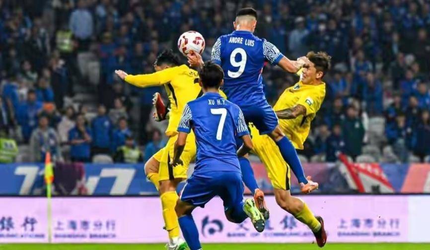 欧冠清晨再迎强敌;上海申花状态回暖;主帅态度——悬念犹存;赛程密集仍需轮换的简单介绍 欧冠清晨再迎强敌;上海申花状态回暖;主帅态度——悬念犹存;赛程密集仍需轮换的简单介绍