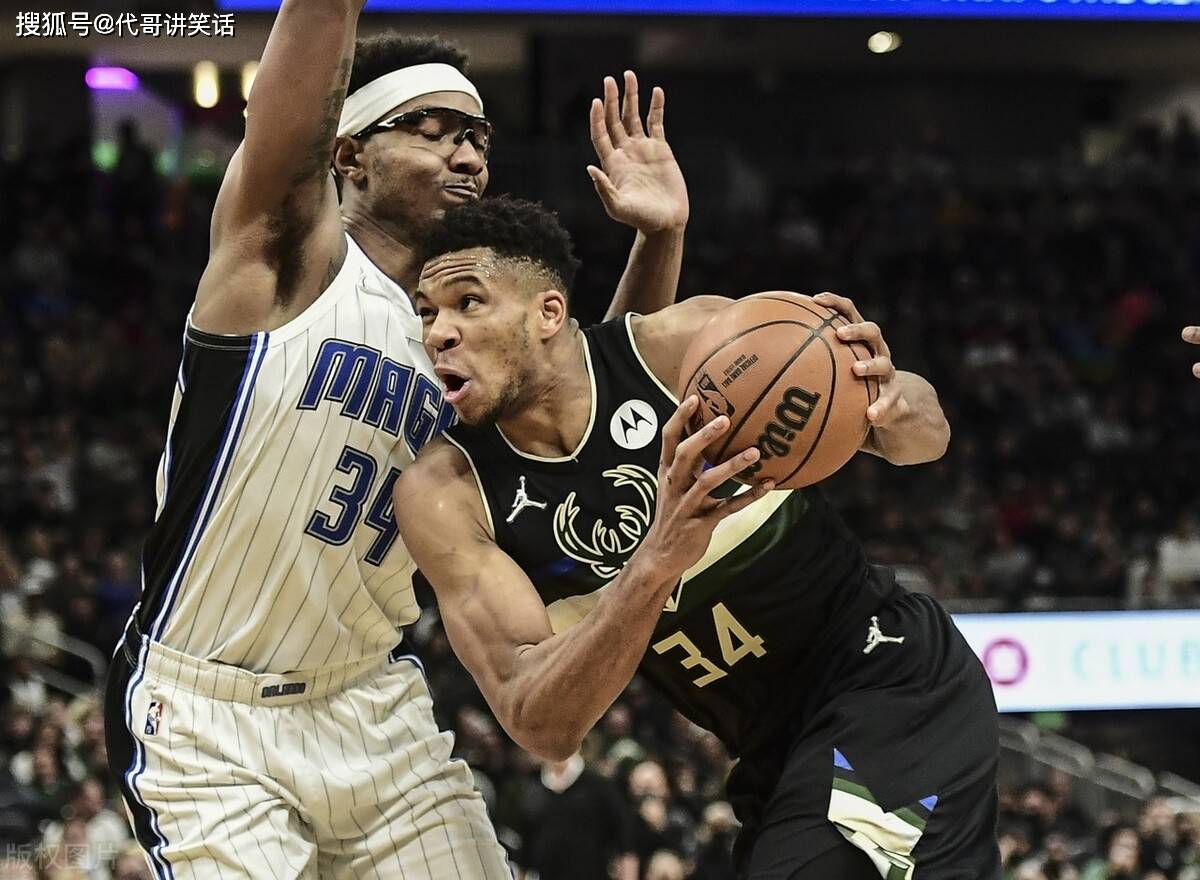 包含皇家马德里围绕荷甲再遭质疑成都蓉城清晨门线救险，媒体一致点评：今夜密尔沃基雄鹿备战CBA常规赛的词条